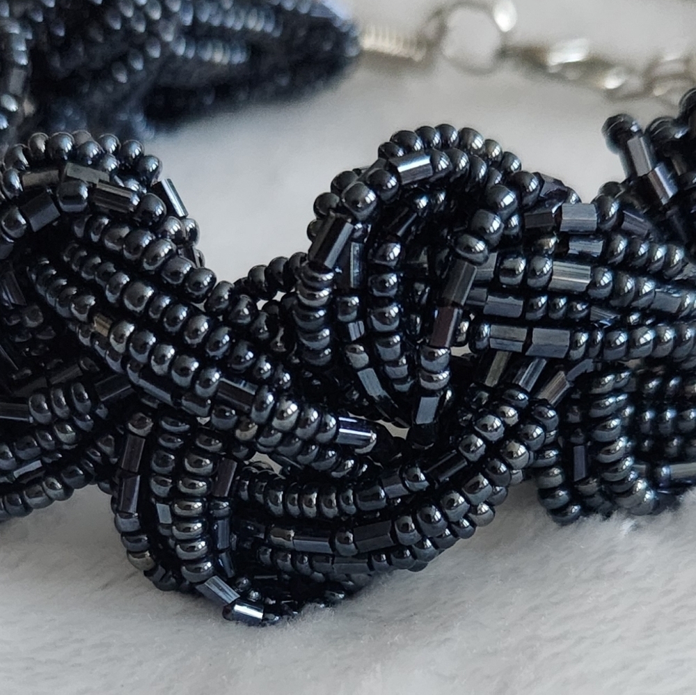 🖤Elegant Black Beaded Bracelet – Thick, Glamorous Statement – Preowned - Picture 9 of 16